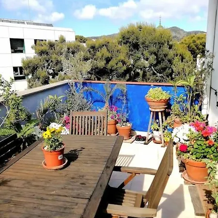 アパート Cosy Penthouse In Pretty Town Of シッチェス